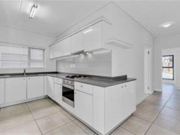 To Let 3 Bedroom Property for Rent in Waterfall Eastern Cape